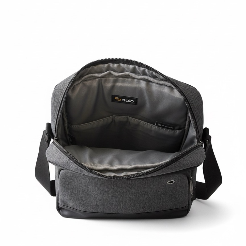91# Solo New York Ludlow Universal Tablet Messenger Bag - Picture 3 of 6